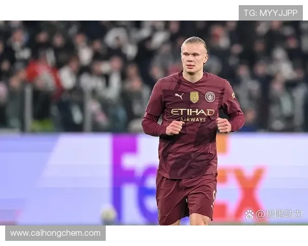 足球巨星背后的隐秘缺陷与挑战揭示了他们不为人知的脆弱与坚韧 足球巨星背后的隐秘缺陷与挑战揭示了他们不为人知的脆弱与坚韧